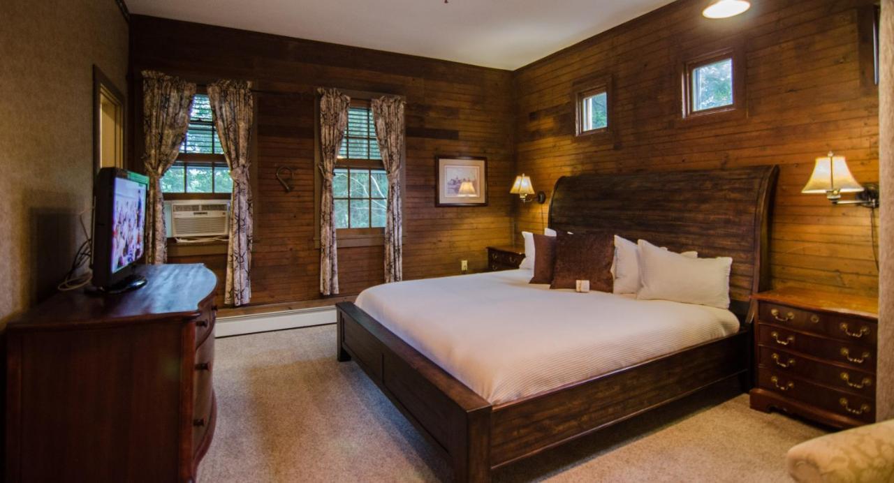 Heart Of The Village Bed & Breakfast In Shelburne Vt Phòng bức ảnh