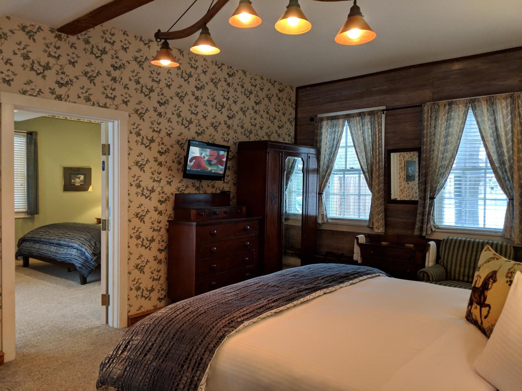 Heart Of The Village Bed & Breakfast In Shelburne Vt Phòng bức ảnh