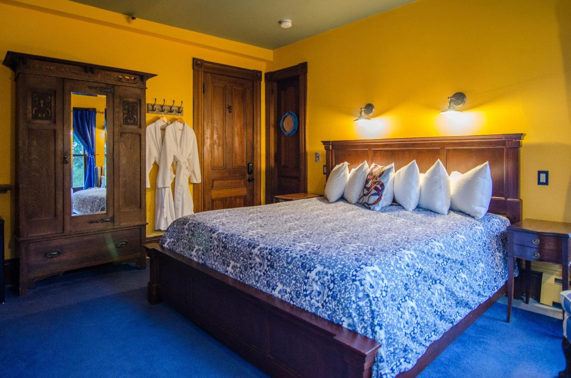 Heart Of The Village Bed & Breakfast In Shelburne Vt Phòng bức ảnh