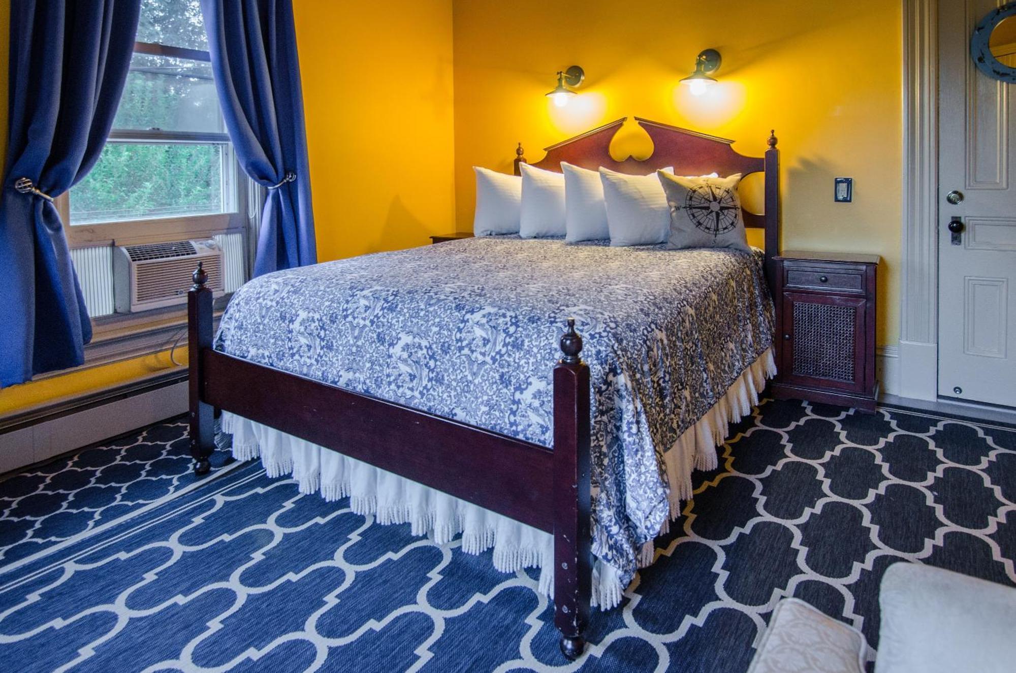 Heart Of The Village Bed & Breakfast In Shelburne Vt Phòng bức ảnh