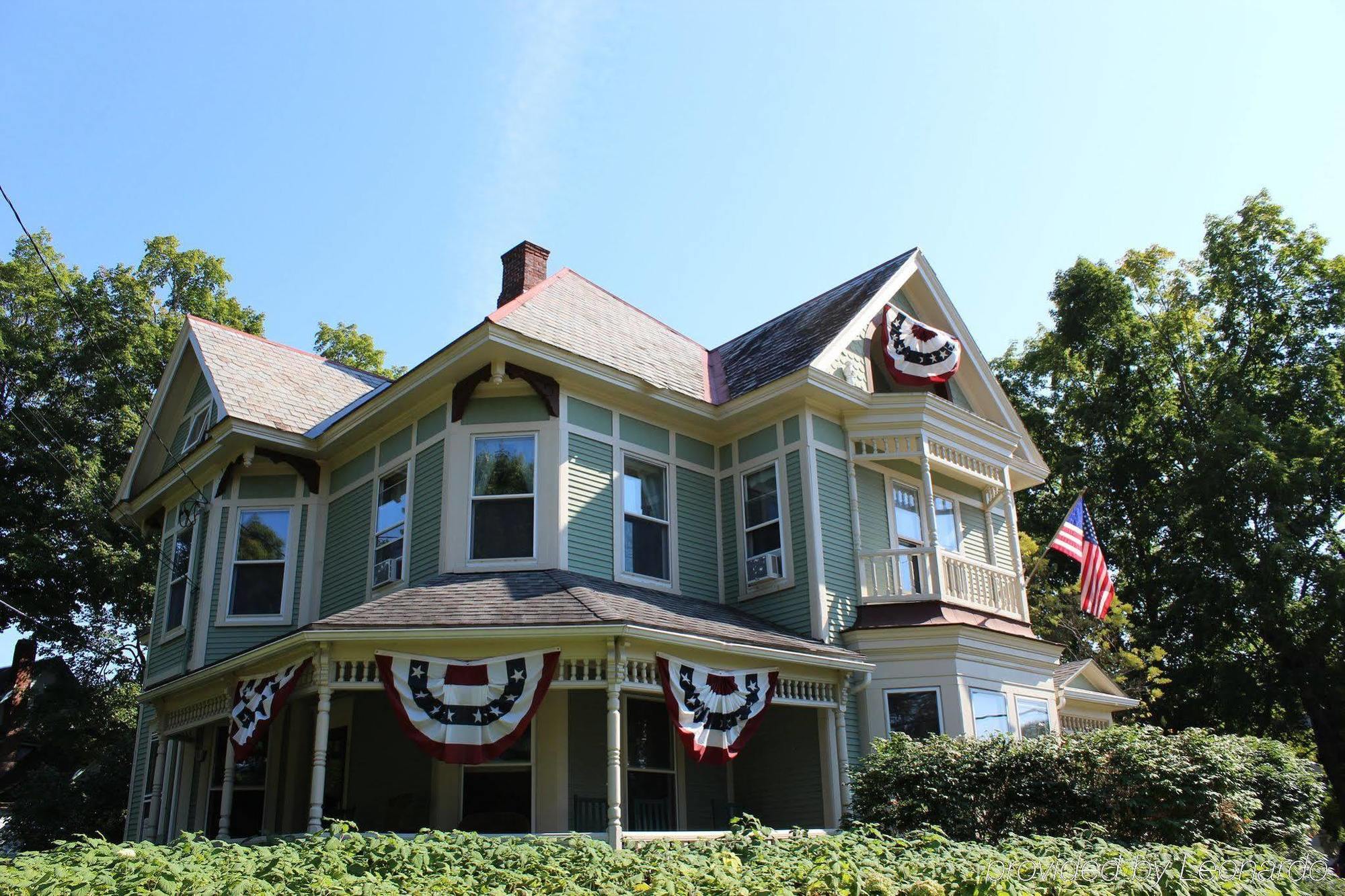 Heart Of The Village Bed & Breakfast In Shelburne Vt Ngoại thất bức ảnh
