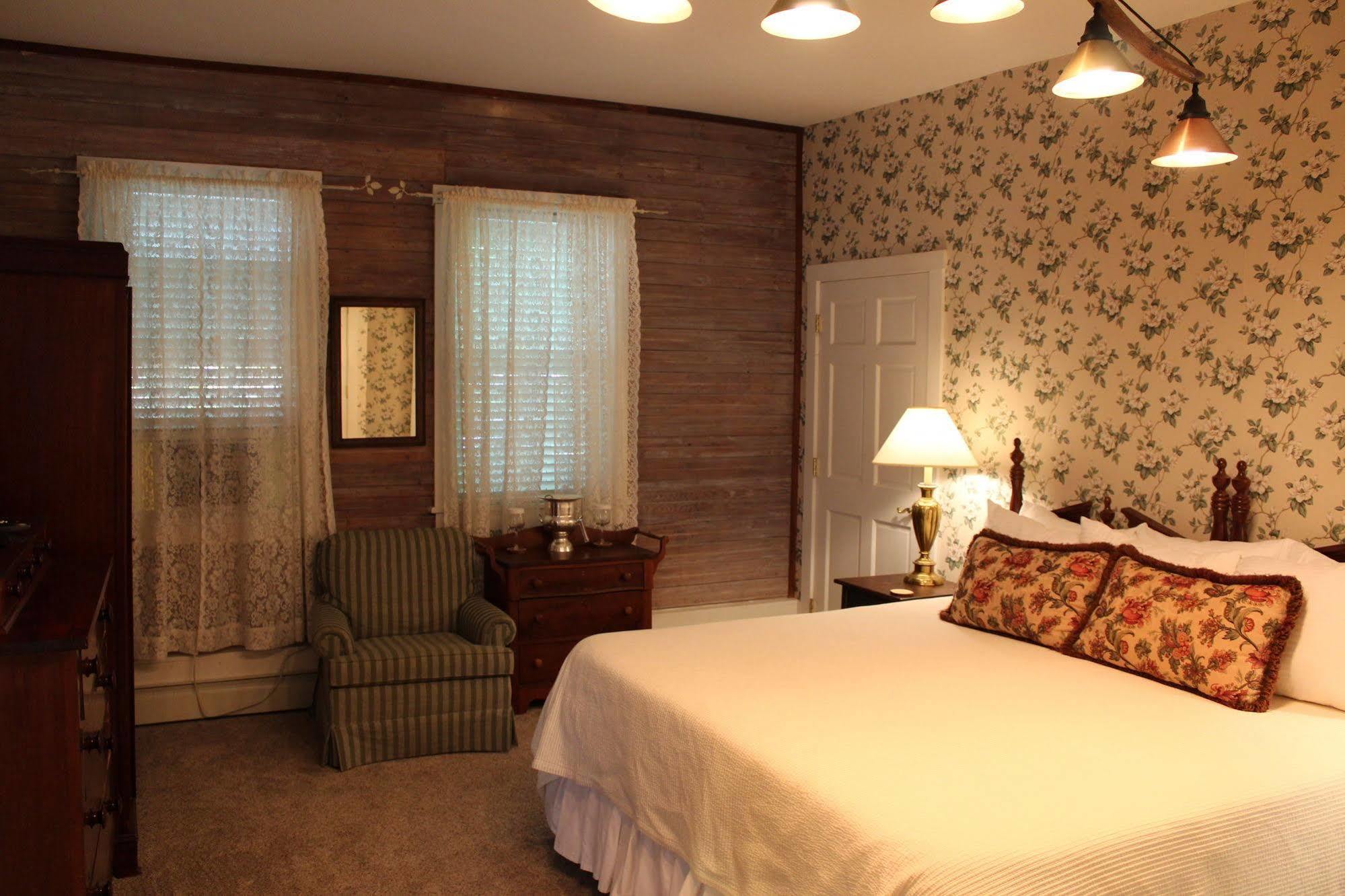 Heart Of The Village Bed & Breakfast In Shelburne Vt Ngoại thất bức ảnh